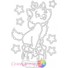 Кошка на подушке